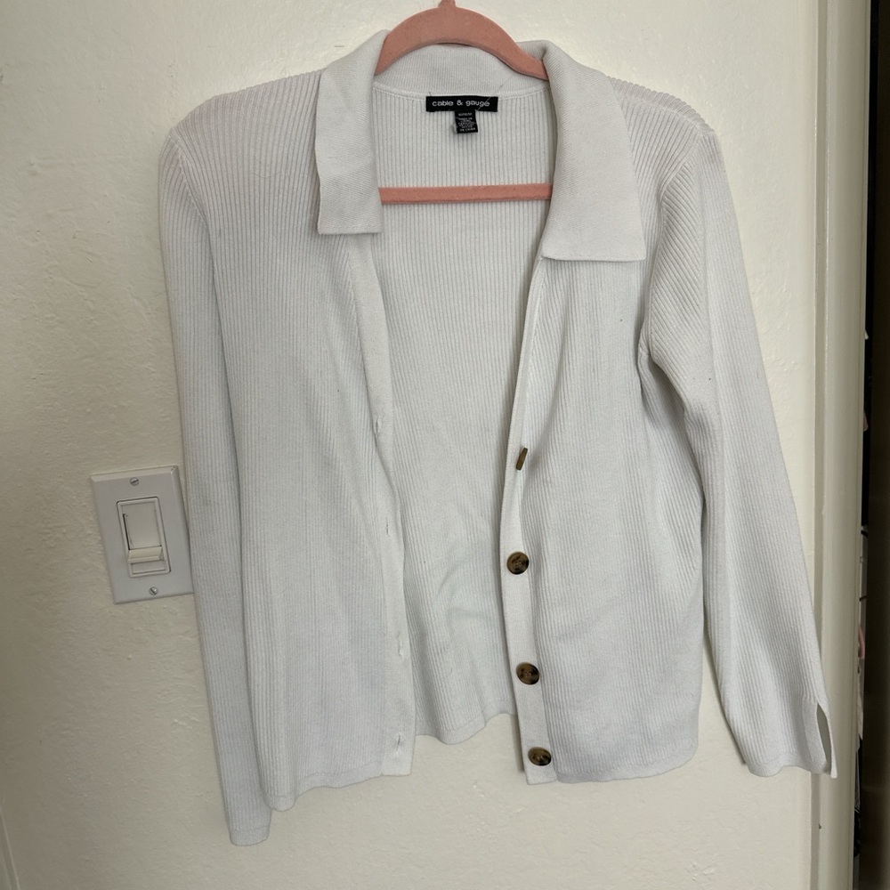 Cable & Gauge Women's White Button Down Shirt